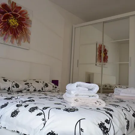 Apartment Apartments Sunshine & Smile Klimno